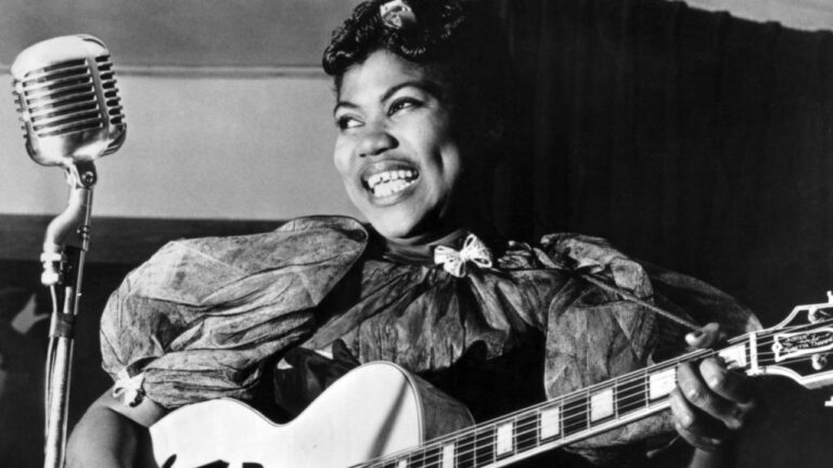 La madrina del Rock’n’Roll era queer, nera, donna. Era Sister Rosetta Tharpe.