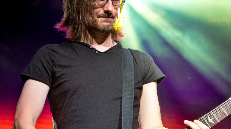 Steven Wilson durante un’esibizione dal vivo nel 2016